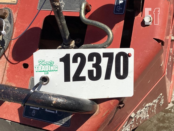 2014-toro-dingo-tx427w-image-16