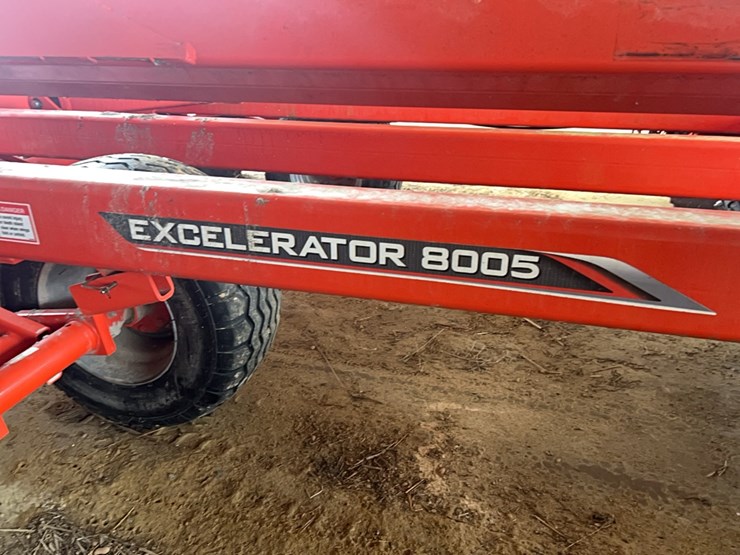 kuhn-excelerator-8005-vertical-tillage-image-4