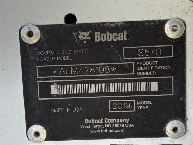 2019-bobcat-s570-image-22