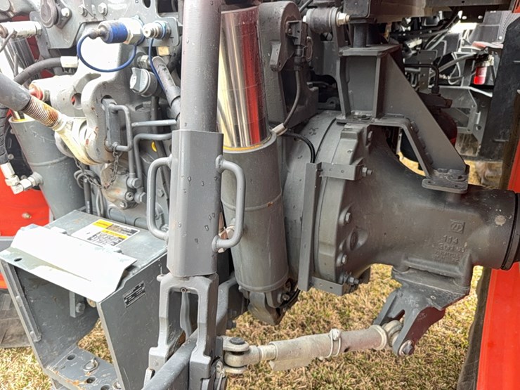 kubota-m7-172-premium-image-61