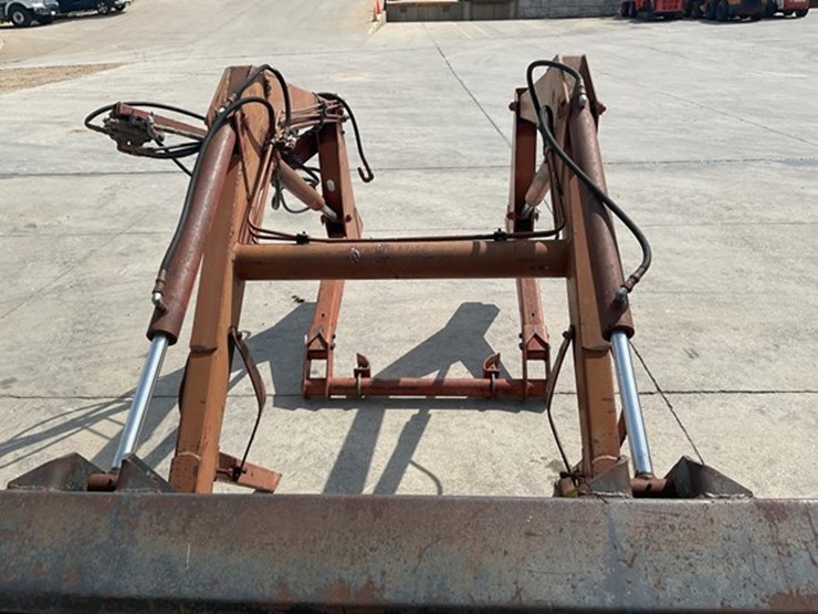 #73-•-bush-hog-3450-loader-image-11