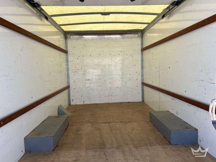 2019-gmc-3500-image-16