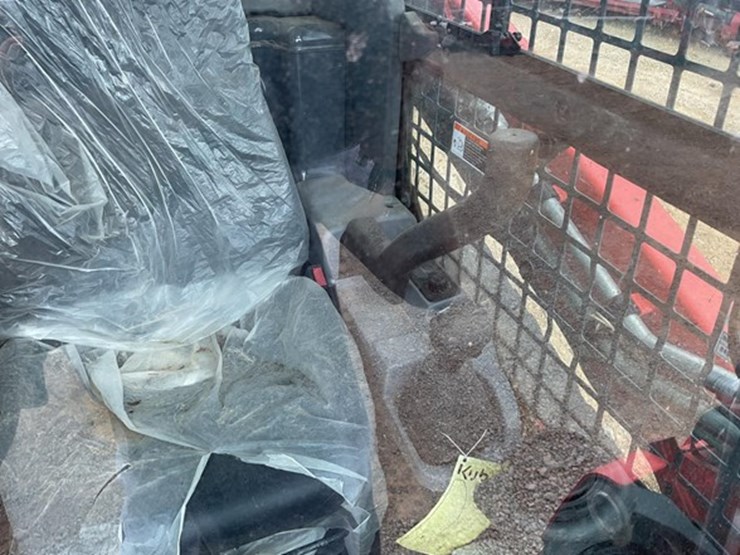 2024-kubota-svl75-3-image-13