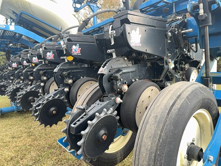 kinze-3660-image-18