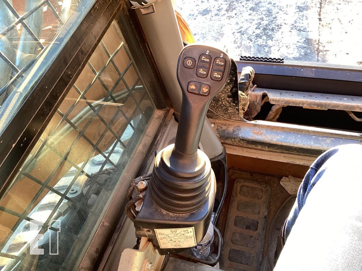 2022-case-tv450b-image-15