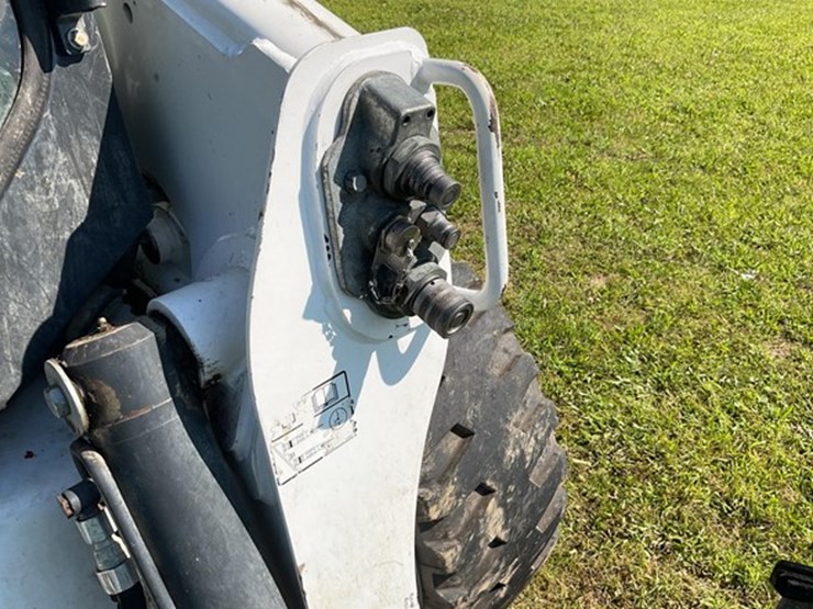 2019-bobcat-s740-image-11