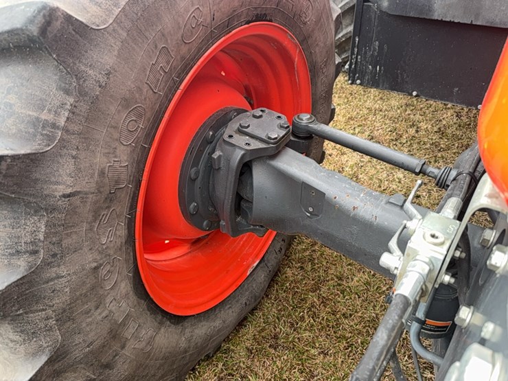 kubota-m7-172-premium-image-44