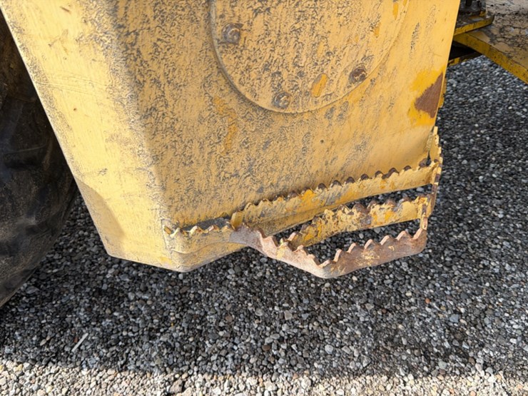 #1401-•-coyote-c14-4-compact-wheel-loader-image-35