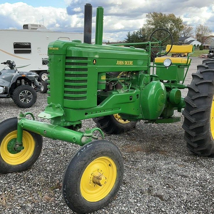 1940 JOHN DEERE MODEL A