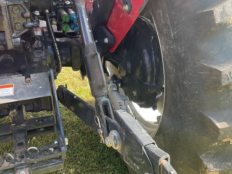 2011-case-ih-farmall-75a-image-13