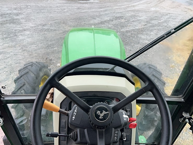 john-deere-5.5-image-18