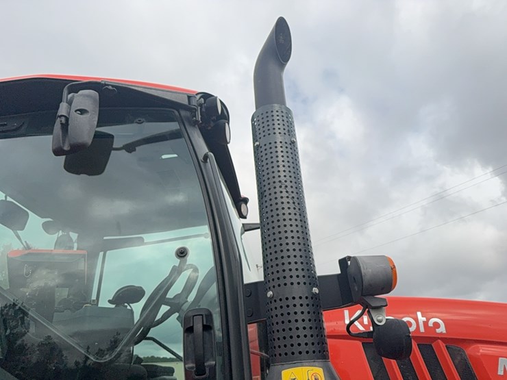 kubota-m7-172-premium-image-36