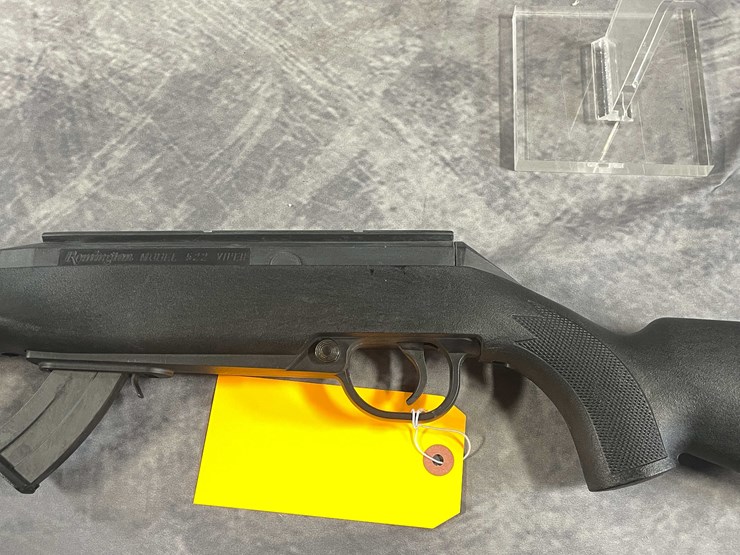 #8093-•-remington-522-viper-,-22-lr-semi-auto-rifle,-sn:-3206355,-(neenah,-wi)-image-8