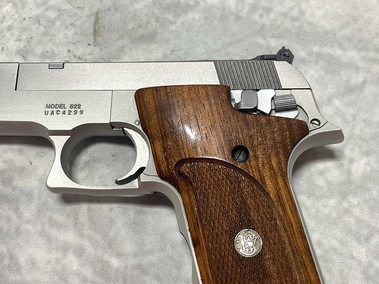 #5190-•-smith-&-wesson-model-622,-22-cal-semi-auto-pistol,-sn:-uac-4299,-(neenah,-wi)-image-10