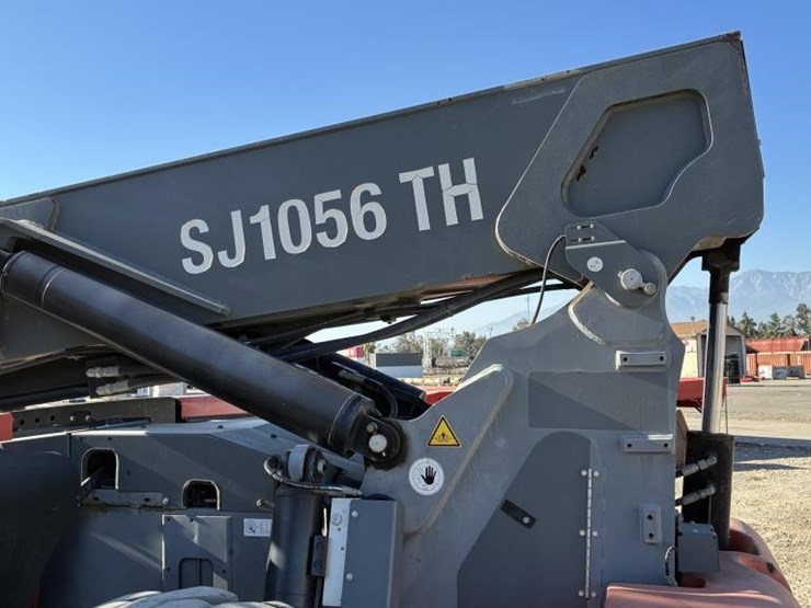 2018-skyjack-sj1056th-image-11