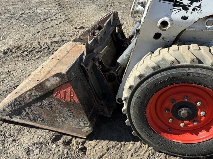 2019-bobcat-s570-image-5