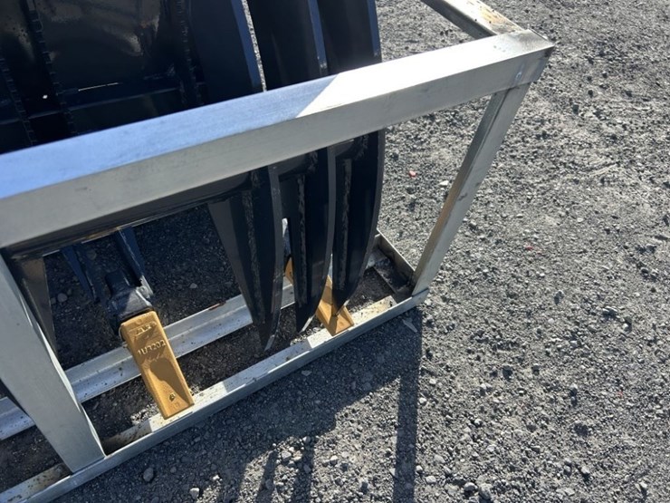 2025-arteer-rr-78w-root-rake-grapple-image-8