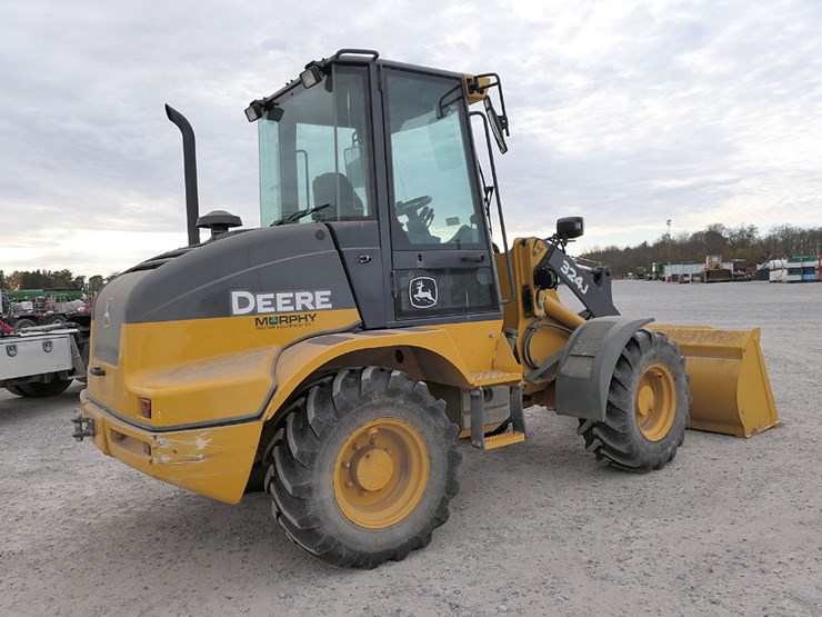 2012-deere-324j-image-4