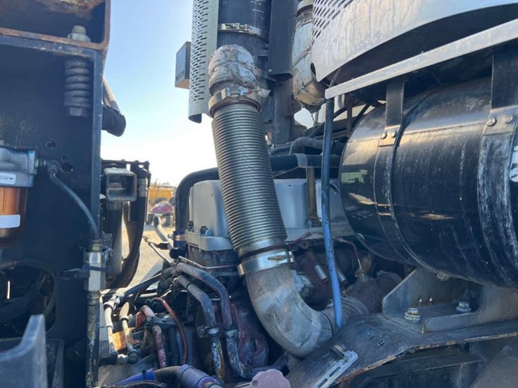 2014-mack-leu613-image-14