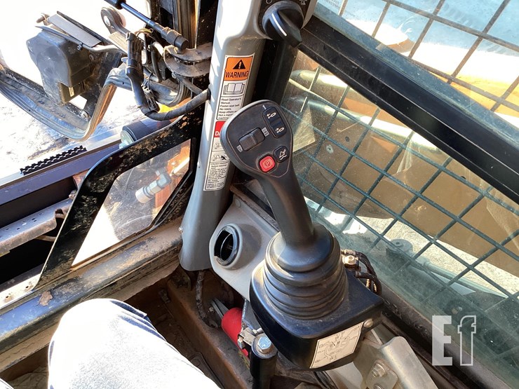 2022-case-tv450b-image-16