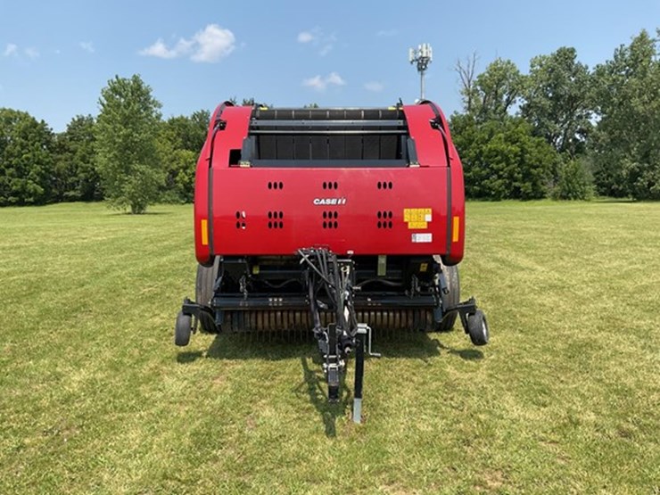 2022-case-ih-rb565-image-2