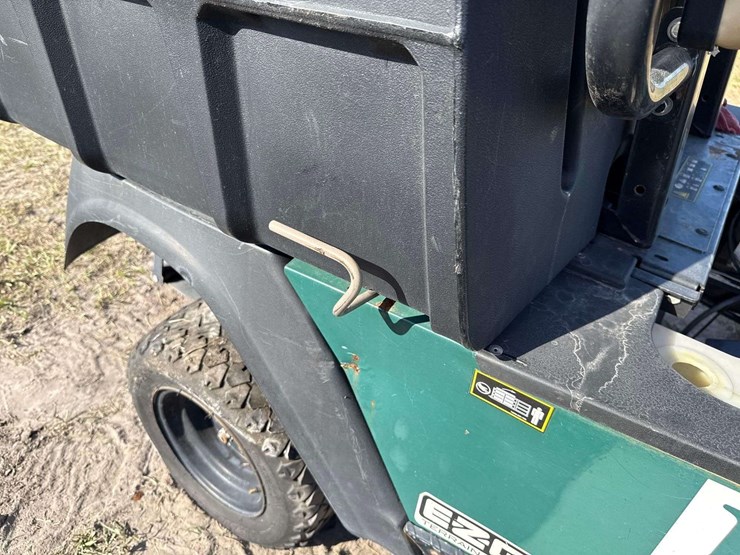 2004-e-z-go-terrain-1000-g-electric-utility-cart-image-17