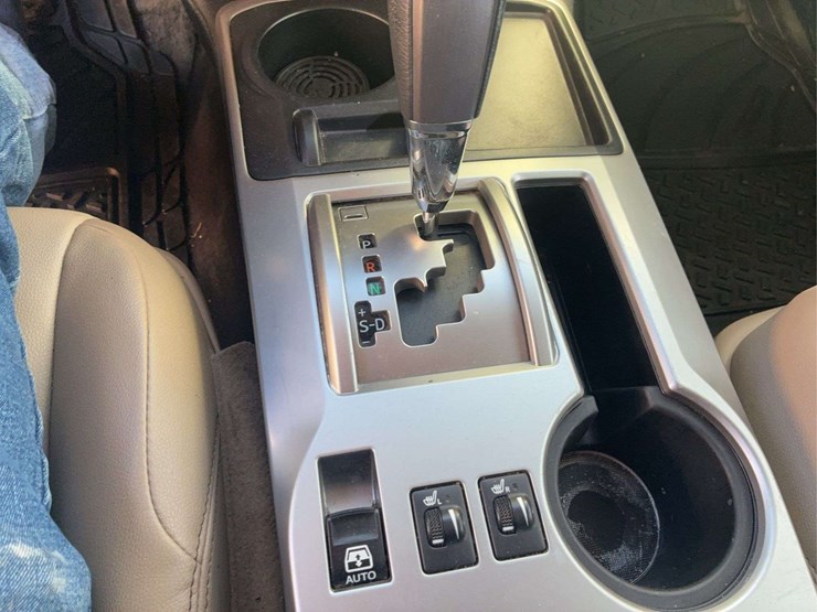 2016-toyota-4-runner-image-21