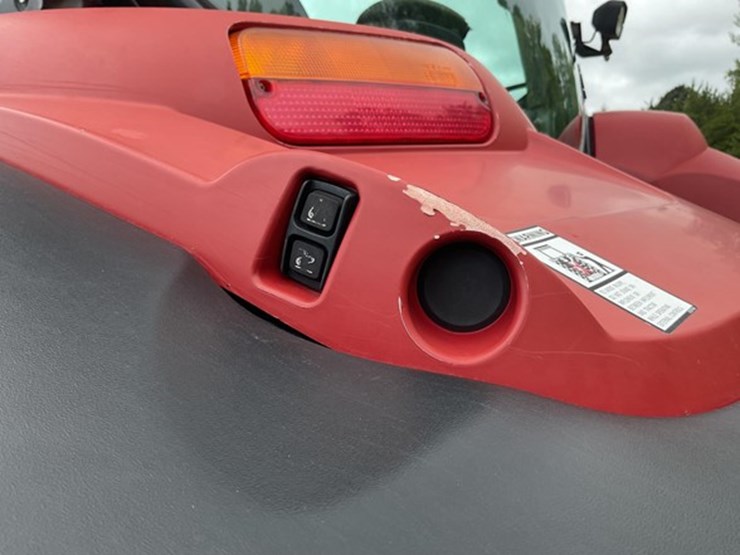 2006-case-ih-mxu135-image-18