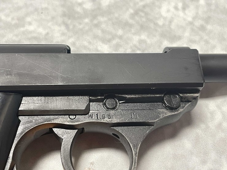 #5184-•-walther-p1,-9mm-luger-semi-auto-pistol,-sn:-102905w7.88,-(neenah,-wi)-image-9