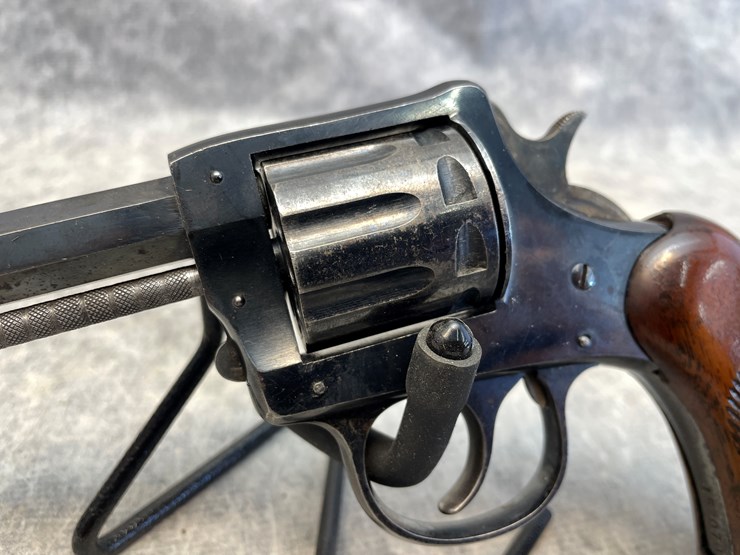#4511-•-h-&-r-922,-22-lr-revolver,-sn:157070-(princeton,-mn)-image-4