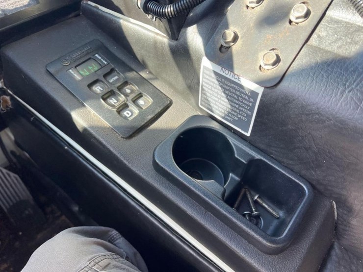 2014-mack-leu613-image-36