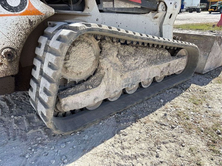 2018-bobcat-t750-image-30