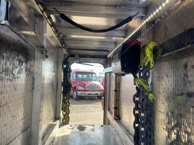 #3824-•-2019-peterbilt-heavy-rotator-(has-mn-title-in-delay,-may-take-6-8-weeks)-image-59