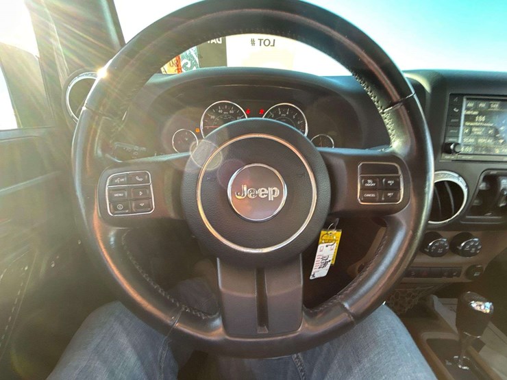 2013-jeep-wrangler-image-12