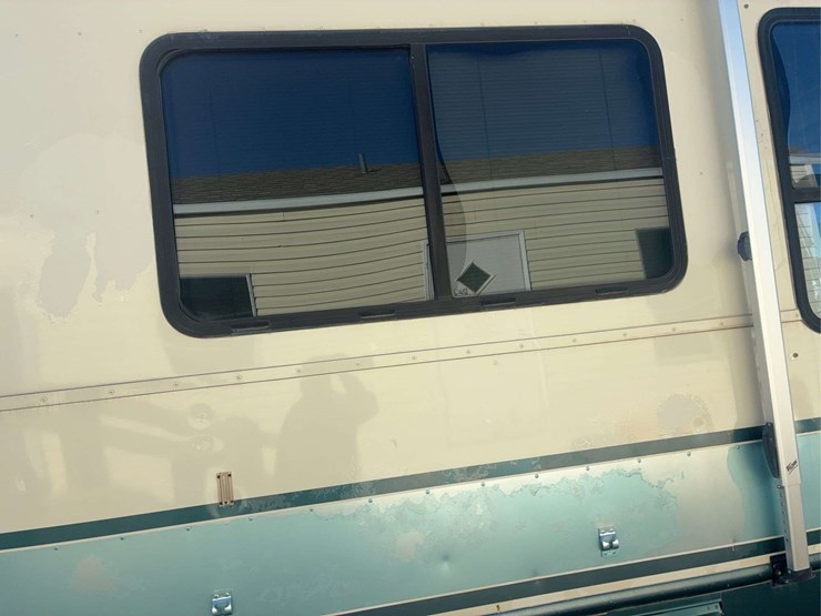 1997-chevrolet-p30-image-18