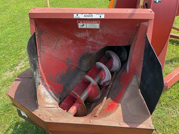 2002-new-holland-f62b-image-7