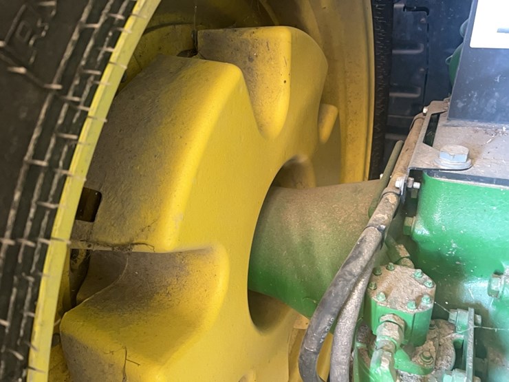 john-deere-7210-image-31