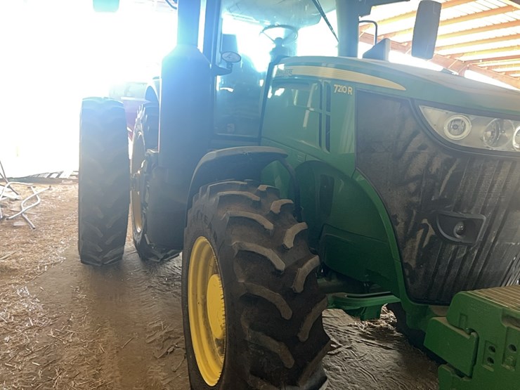 john-deere-7210-image-33