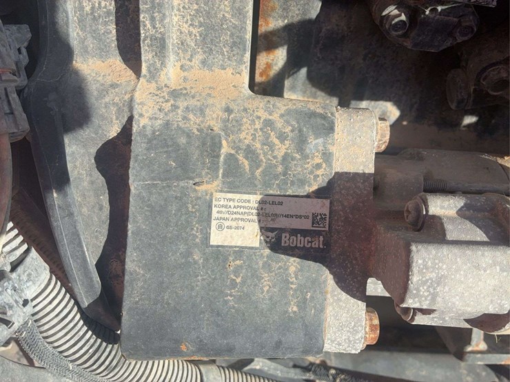 2019-bobcat-s570-image-26