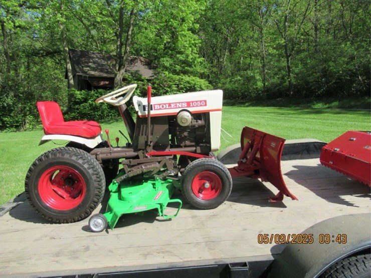 1967-bolens-1050-image-2