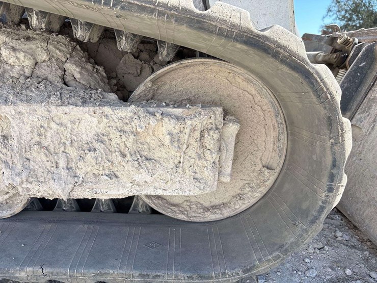 2018-bobcat-t750-image-36