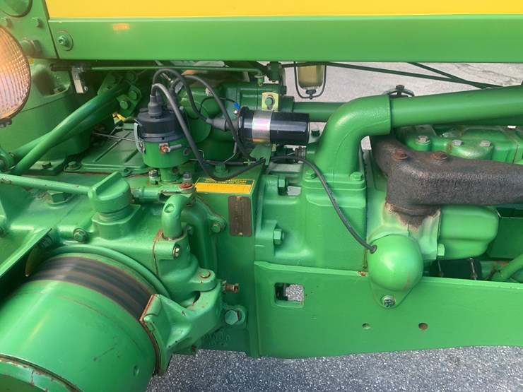john-deere-520-image-16