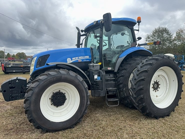 new-holland-t7.260-image-1
