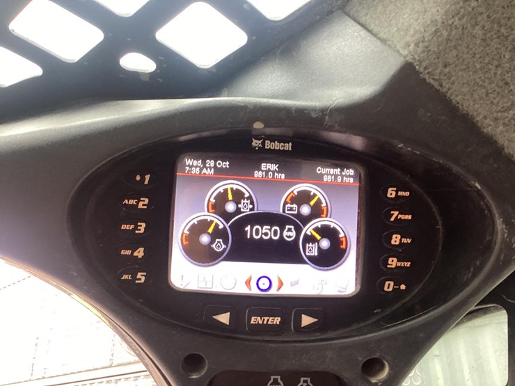 2016-bobcat-s770-image-18