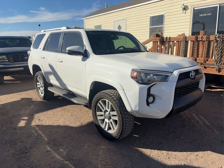 2016-toyota-4-runner-image-2
