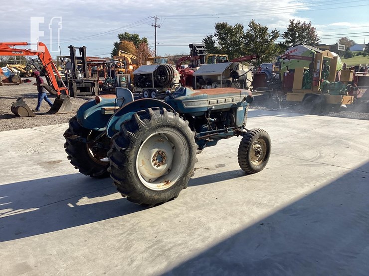 1967-ford-3000-image-4