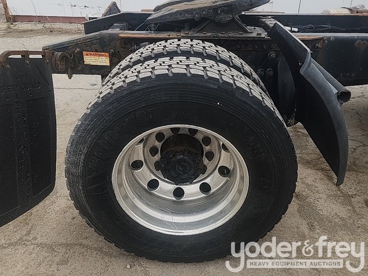 2019-freightliner-cascadia-image-8