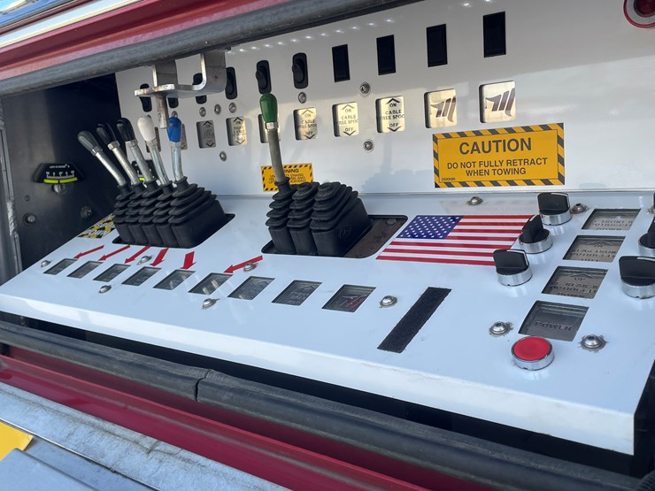 #3824-•-2019-peterbilt-heavy-rotator-(has-mn-title-in-delay,-may-take-6-8-weeks)-image-69