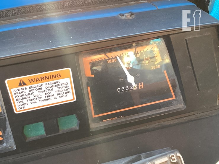 2000-new-holland-2120-image-19