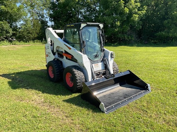 2019-bobcat-s740-image-3